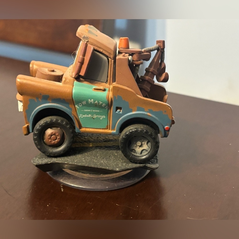 Disney Infinity Pixar Cars Tow Mater Figure - Picture 2 of 6